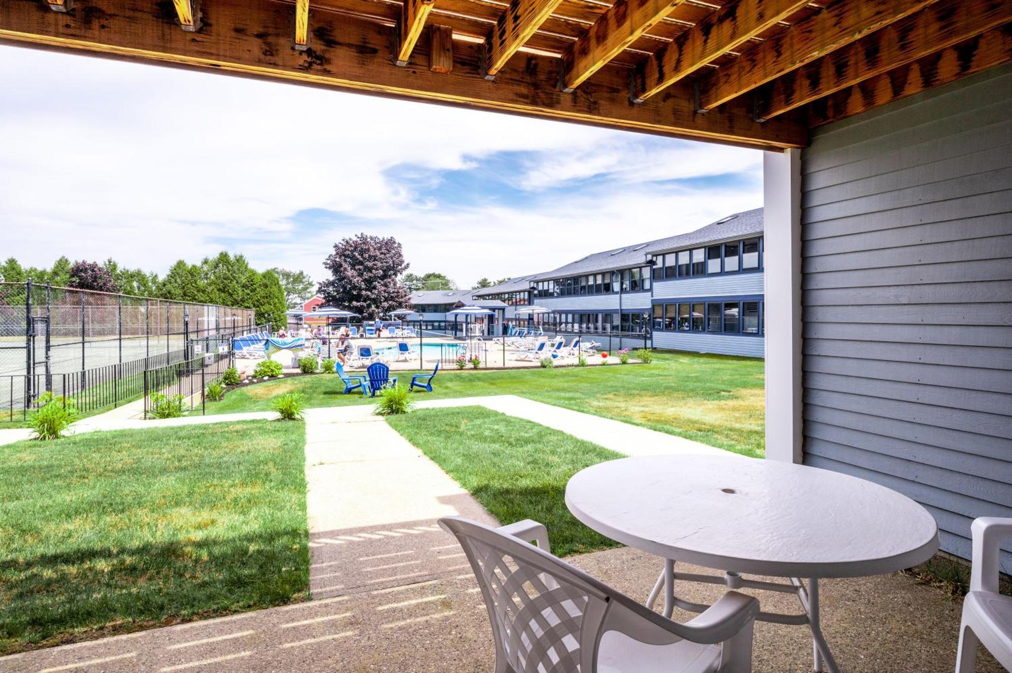 Nautical Mile Resort Wells Extérieur photo