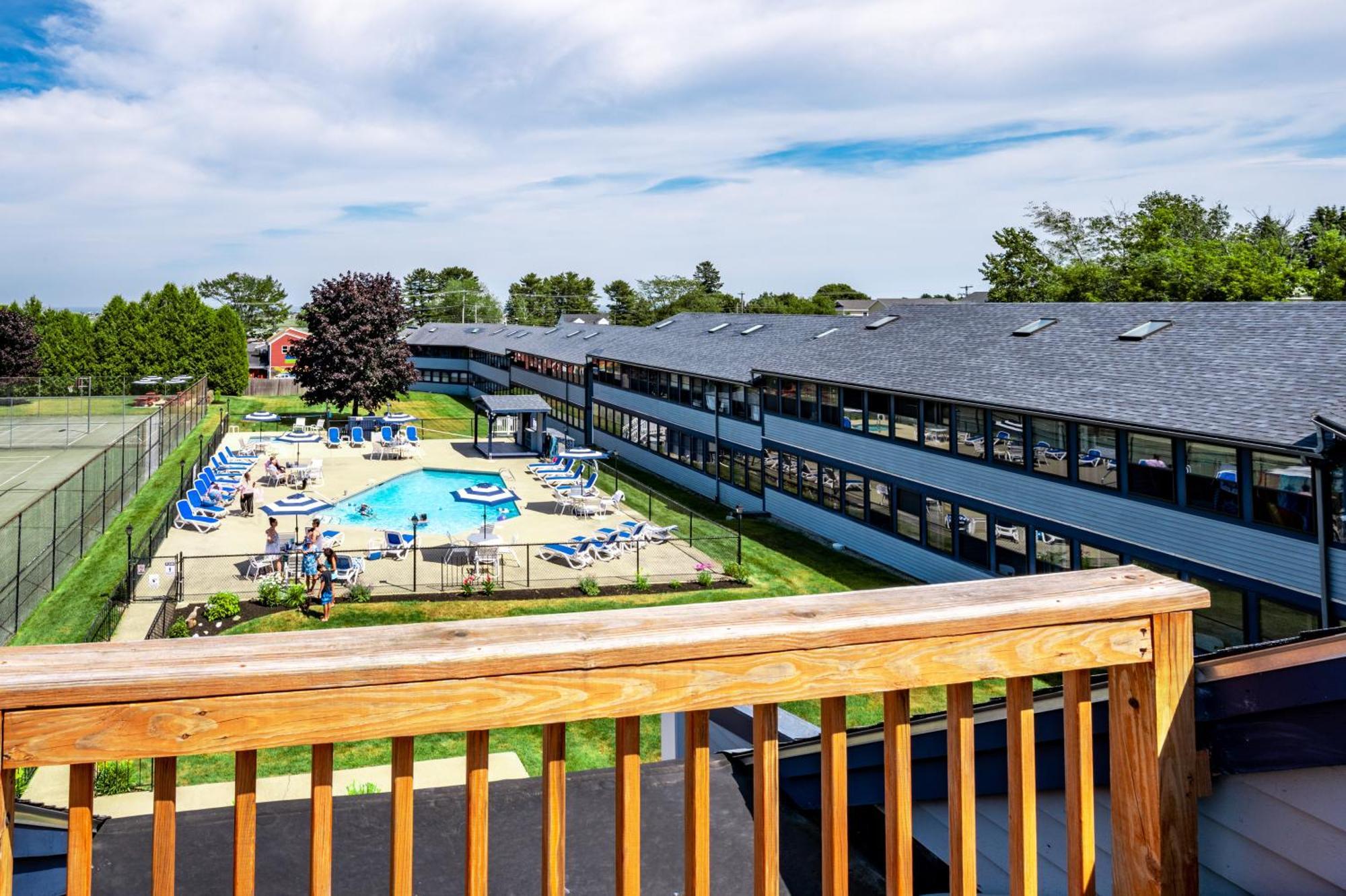 Nautical Mile Resort Wells Extérieur photo