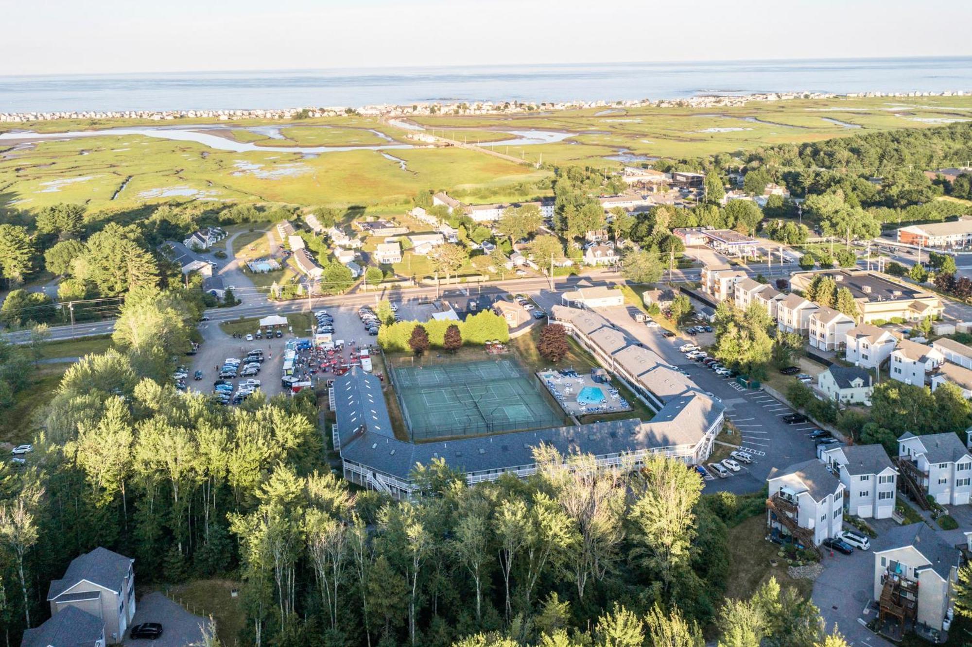 Nautical Mile Resort Wells Extérieur photo